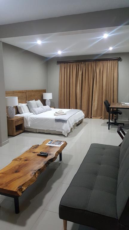 Fa'Trez Guest House & Spa Pretoria-Noord エクステリア 写真