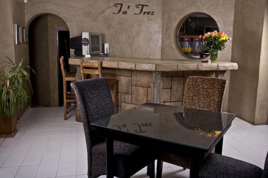 Fa'Trez Guest House & Spa Pretoria-Noord エクステリア 写真