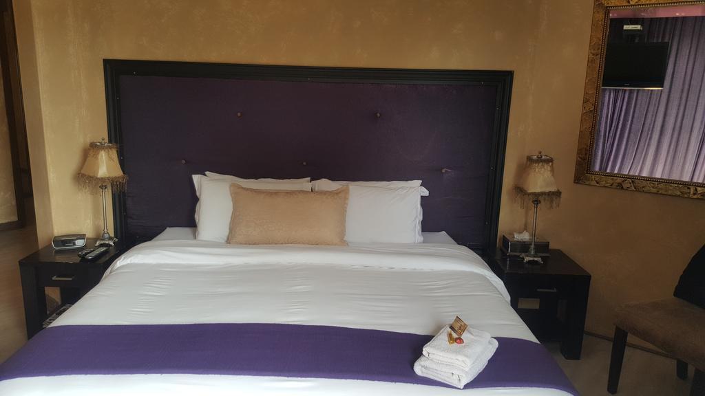 Fa'Trez Guest House & Spa Pretoria-Noord エクステリア 写真