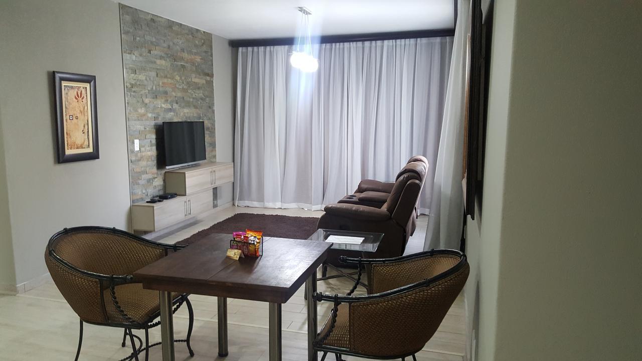 Fa'Trez Guest House & Spa Pretoria-Noord エクステリア 写真