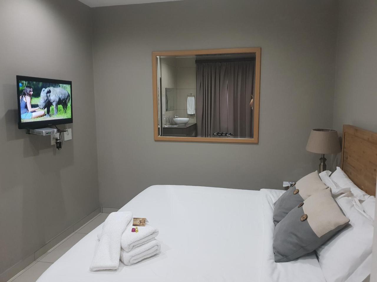 Fa'Trez Guest House & Spa Pretoria-Noord エクステリア 写真
