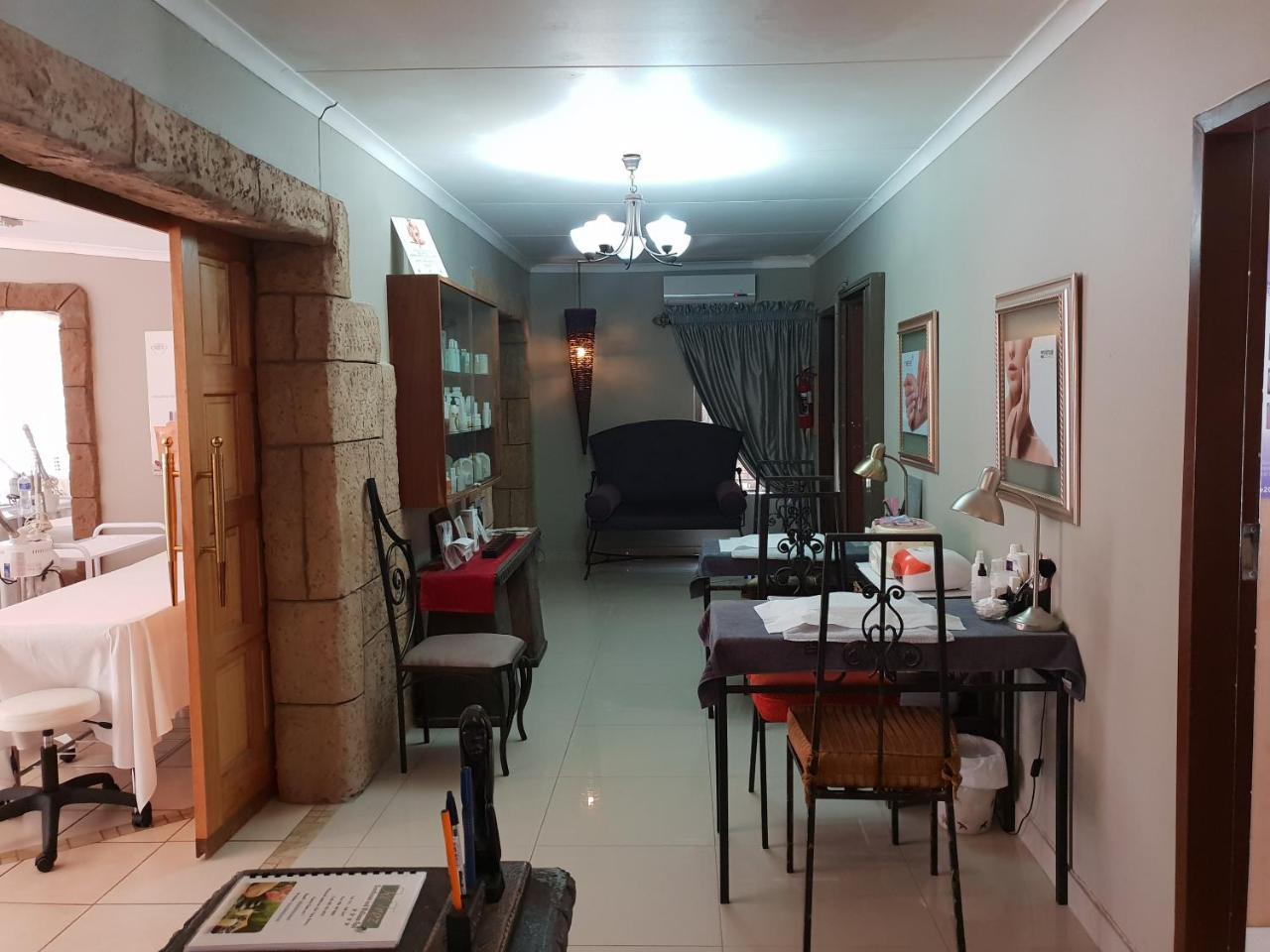 Fa'Trez Guest House & Spa Pretoria-Noord エクステリア 写真