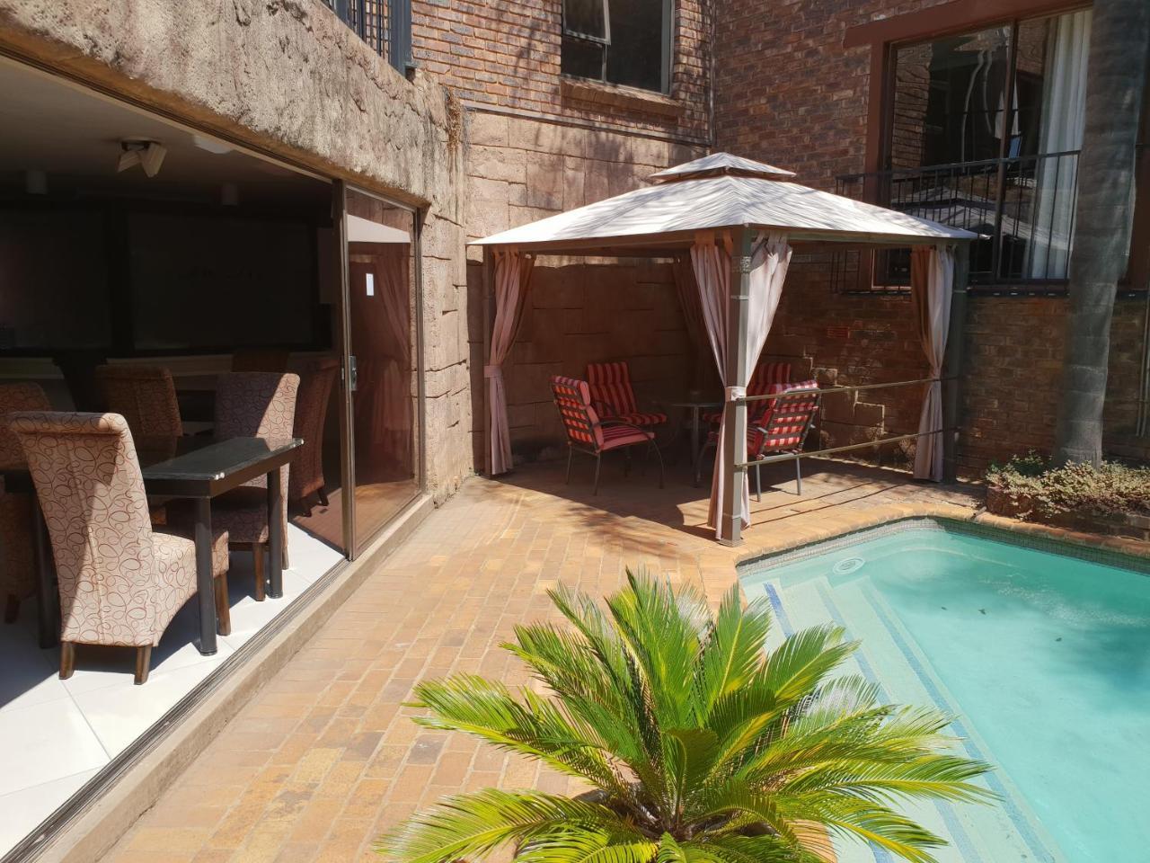 Fa'Trez Guest House & Spa Pretoria-Noord エクステリア 写真