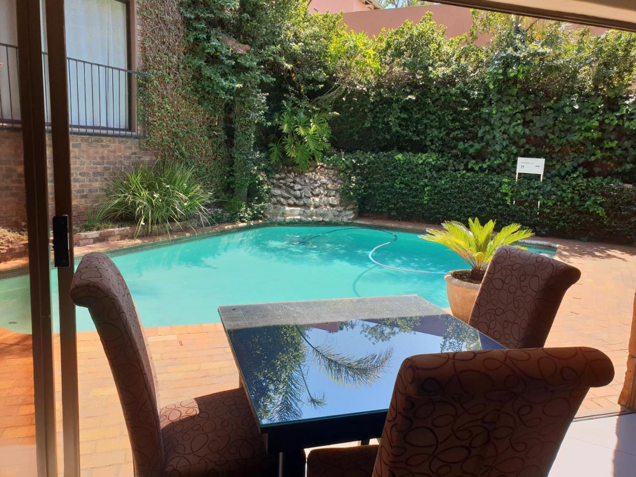 Fa'Trez Guest House & Spa Pretoria-Noord エクステリア 写真