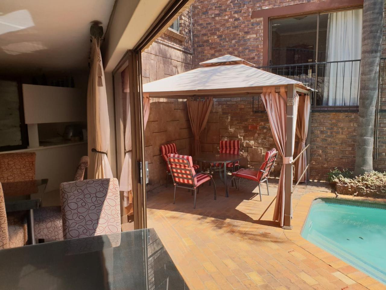 Fa'Trez Guest House & Spa Pretoria-Noord エクステリア 写真