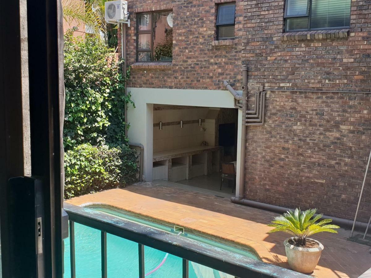 Fa'Trez Guest House & Spa Pretoria-Noord エクステリア 写真